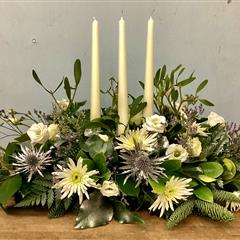 We 3 Kings White Table Arrangement